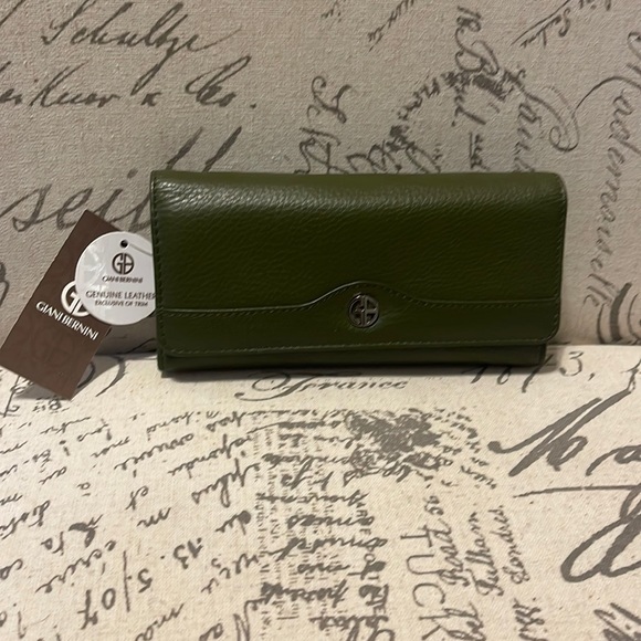 Giani Bernini Handbags - Giani Bernini | Soft Leather Wallet